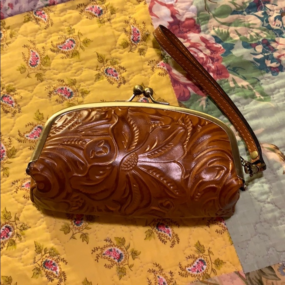Patricia Nash wristlet